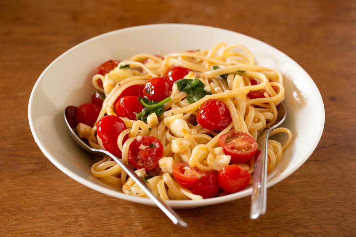 Pasta met tomaten en brie