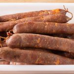 Zelfgemaakte Andouille worst