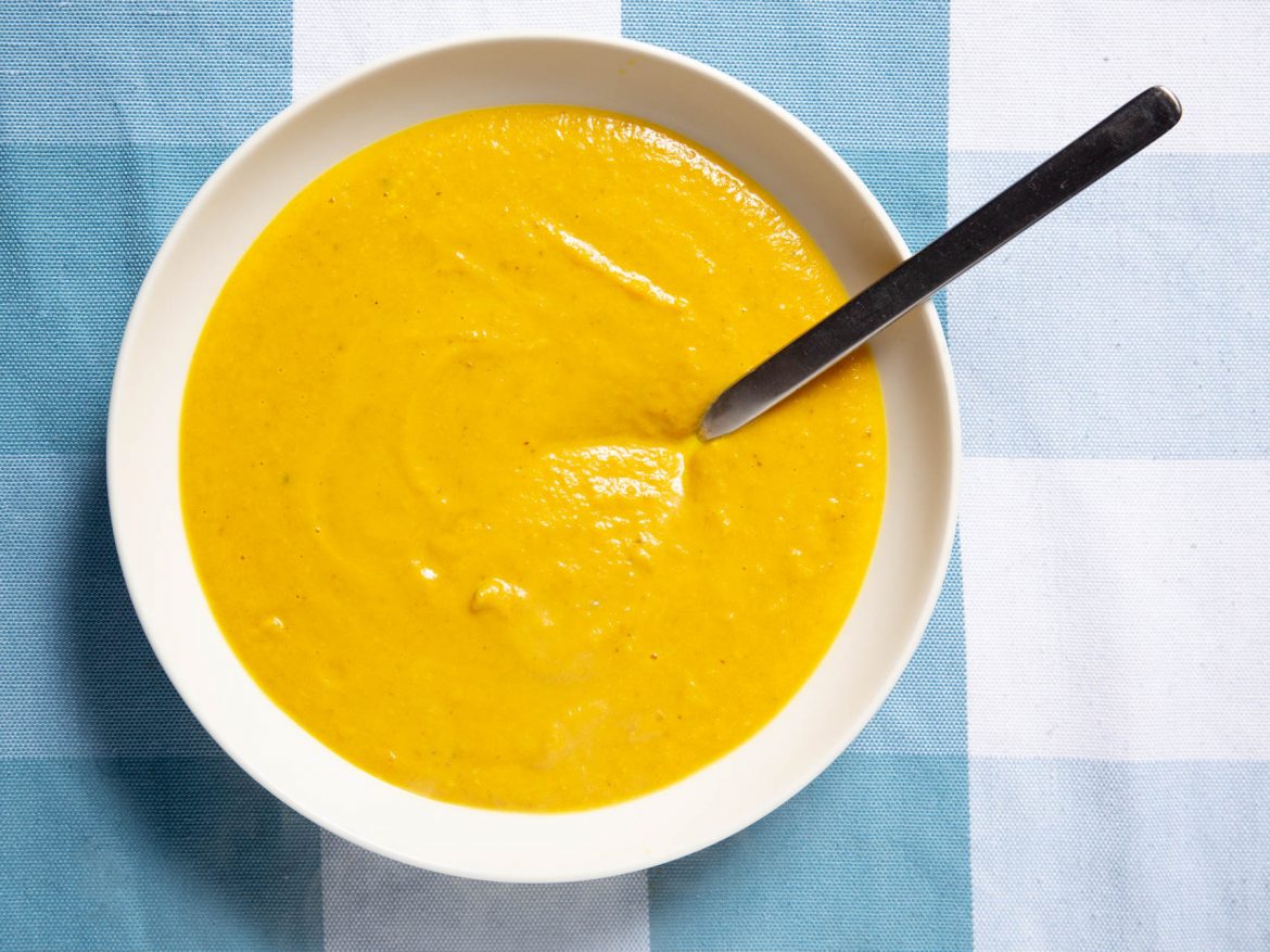 Wortelsoep met kokosmelk en curry