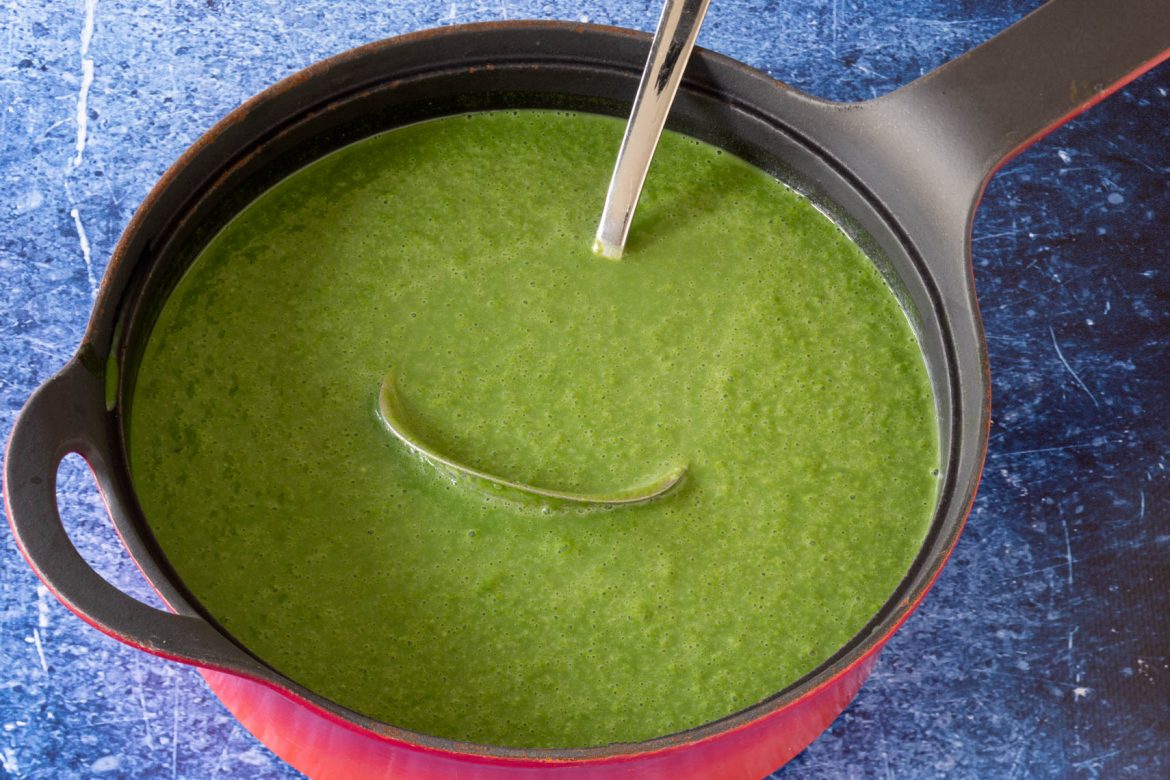 Italiaanse spinaziesoep